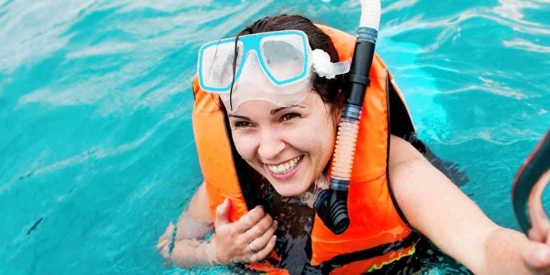 Private snorkeling boat Trip to dolphin house from Hurghada