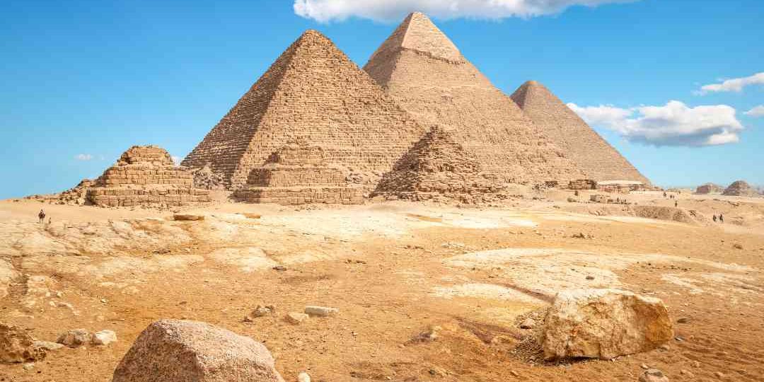 Day Tour To Pyramids Of Giza Egyptian Museum