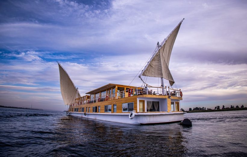 4 Days Dahabiya Nile cruise from Aswan to Luxor