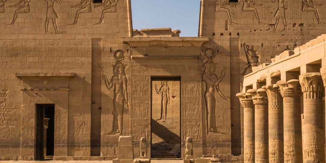 Abu Simbel day tour from Aswan, private Aswan day tour, best Aswan day tours for families, Aswan day tour with felucca ride, Philae Temple day tour from Aswan, Aswan High Dam day tour.